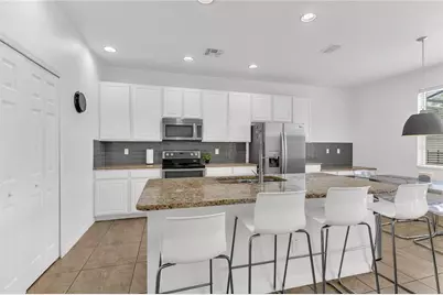 920 Las Fuentes Drive, Kissimmee, FL 34746 - Photo 6