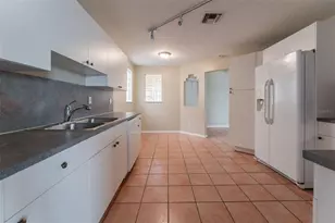 9820 Fairway Cove Ln, Plantation, FL 33324 - Photo 14