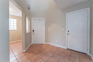 9820 Fairway Cove Ln, Plantation, FL 33324 - Photo 6