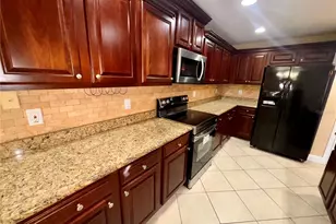 2565 Abey Blanco Dr, Orlando, FL 32828 - Photo 8