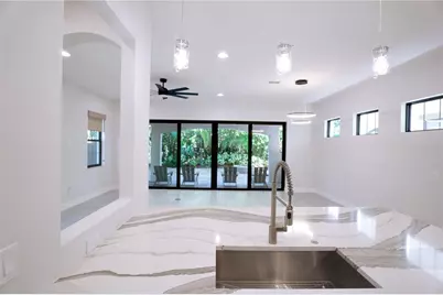 7665 Toscana Boulevard, Orlando, FL 32819 - Photo 10