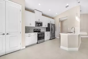 37 Armoyan Dr, Palm Coast, FL 32137 - Photo 24