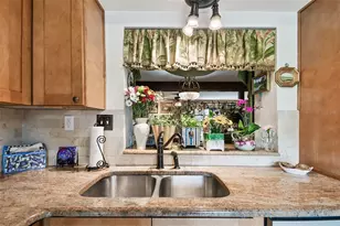 335 W Lake Faith Dr, Maitland, FL 32751 - Photo 4