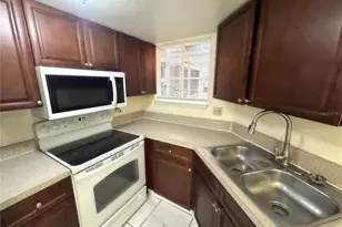 1932 Lake Atriums Cir, Orlando, FL 32839 - Photo 4