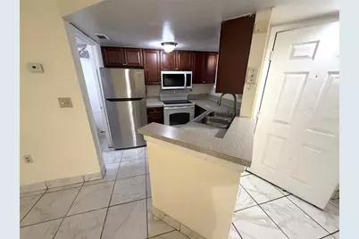 1932 Lake Atriums Circle #67, Orlando, FL 32839 - Photo 2