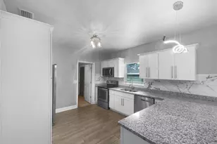 2812 Tom Brewer Ln, Plant City, FL 33566 - Photo 6