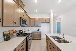 24542 Hodges Reserve Ave, Howey in the Hills, FL 34737 - Photo 8