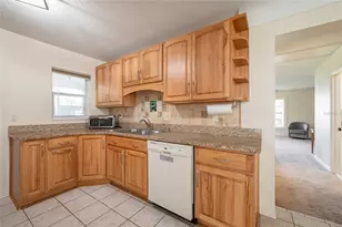 6421 Stockbridge Ave, Belle Isle, FL 32809 - Photo 14