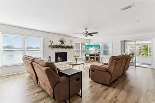 1051 Eva St, Deltona, FL 32725 - Photo 4