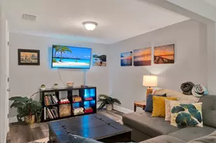 2721 Evergreen Dr, Edgewater, FL 32141 - Photo 12