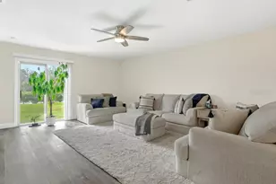 4394 Sunny Creek Pl, Kissimmee, FL 34746 - Photo 4