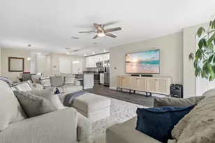 4394 Sunny Creek Pl, Kissimmee, FL 34746 - Photo 6