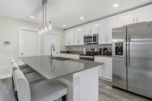 4394 Sunny Creek Pl, Kissimmee, FL 34746 - Photo 2