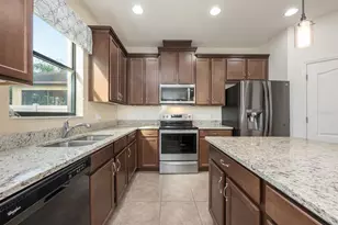 9937 Armando Cir, Orlando, FL 32825 - Photo 4