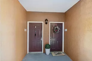 8357 38th St Cir E, Sarasota, FL 34243 - Photo 4