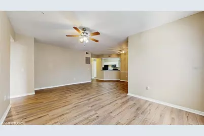 5512 Metrowest Boulevard #203, Orlando, FL 32811 - Photo 6