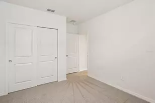 1808 Coolridge Pl, Zephyrhills, FL 33541 - Photo 14