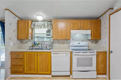 13532 Kent Bradley Street, Dade City, FL 33525 - Photo 8