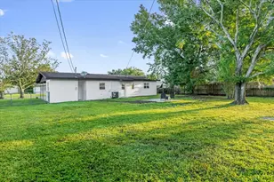 2208 Mosher Dr, Orlando, FL 32810 - Photo 22