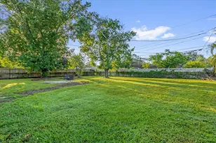 2208 Mosher Dr, Orlando, FL 32810 - Photo 20