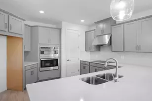 5794 Portico Pl, Kissimmee, FL 34758 - Photo 8