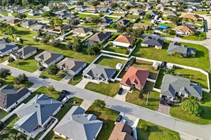 512 Majestic Gardens Blvd, Winter Haven, FL 33880 - Photo 32