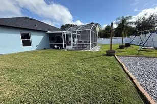 4706 Doral Pointe Dr, Kissimmee, FL 34758 - Photo 2