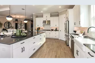 942 Arbor Green Trail, Saint Cloud, FL 34771 - Photo 4