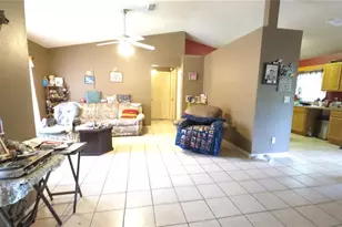 25 Willow Rd, Ocala, FL 34472 - Photo 4