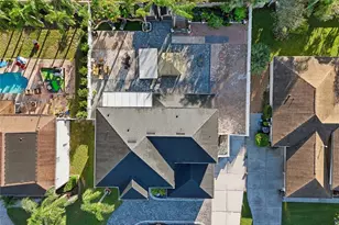 352 Radisson Pl, Oviedo, FL 32765 - Photo 2