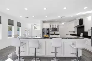 352 Radisson Pl, Oviedo, FL 32765 - Photo 32