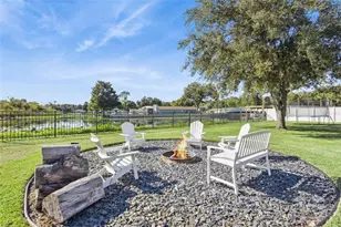 27922 Tammi Dr, Tavares, FL 32778 - Photo 32