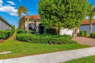 10088 Cozy Grv Dr, Venice, FL 34293 - Photo 4