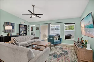 10805 Oak Glen Cir, Orlando, FL 32817 - Photo 4