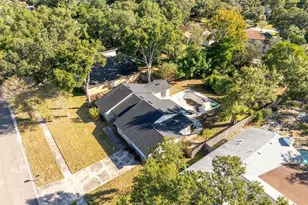 5701 Pitch Pine Dr, Orlando, FL 32819 - Photo 18