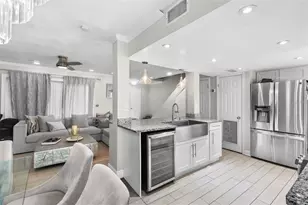 7303 Los Padres Ct, Tampa, FL 33634 - Photo 8