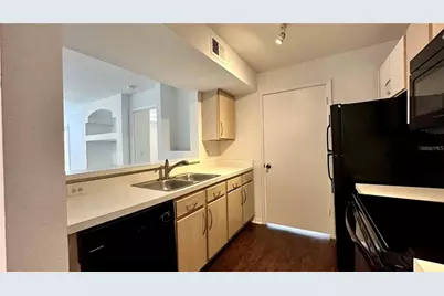 7250 Westpointe Boulevard #1029, Orlando, FL 32835 - Photo 6