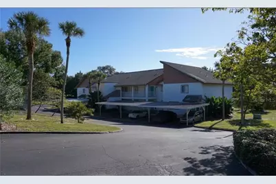 202 Country Lane NE #202, Winter Haven, FL 33881 - Photo 2
