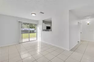 975 Derbyshire Dr, Kissimmee, FL 34758 - Photo 4