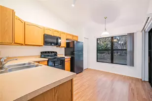 2763 Athens Dr, Leesburg, FL 34748 - Photo 12