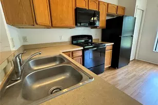 2763 Athens Dr, Leesburg, FL 34748 - Photo 10