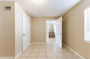 3603 E McBerry St, Tampa, FL 33610 - Photo 12