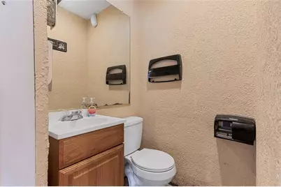 905 S Adelle Avenue, Deland, FL 32720 - Photo 8