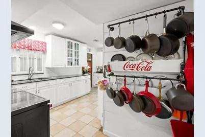 7235 15th St N, Saint Petersburg, FL 33702 - Photo 6