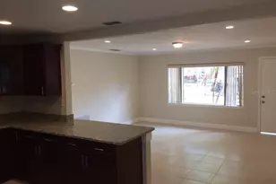 2718 S Sunrise Ct, Orlando, FL 32806 - Photo 6