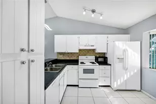 6956 Country Corner Ln, Orlando, FL 32809 - Photo 8