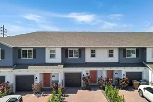 2766 Narcoossee Cmns Wy, Saint Cloud, FL 34771 - Photo 2