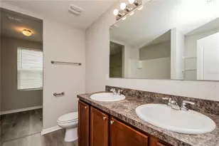 318 Fern Ct, Kissimmee, FL 34759 - Photo 8