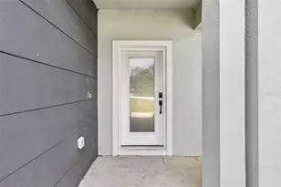 500 Sarasota Pl, Kissimmee, FL 34759 - Photo 2