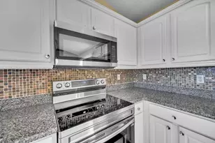 8695 SW 60th Cir, Ocala, FL 34476 - Photo 4